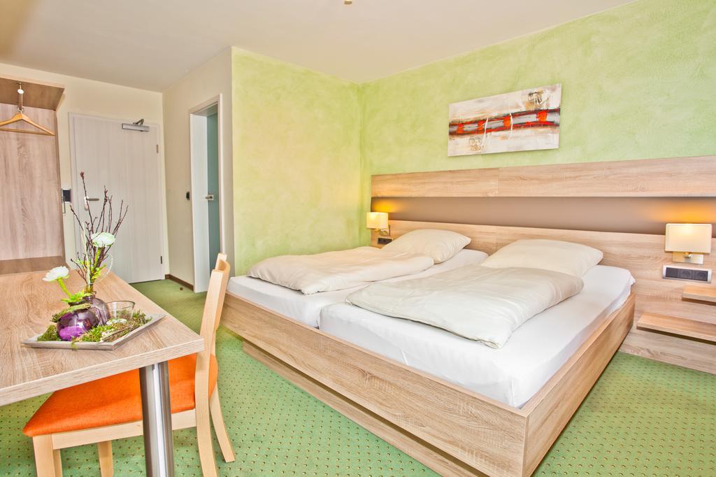 Fruehstueckshotel Landgasthof Kramer Eichenzell Exterior photo